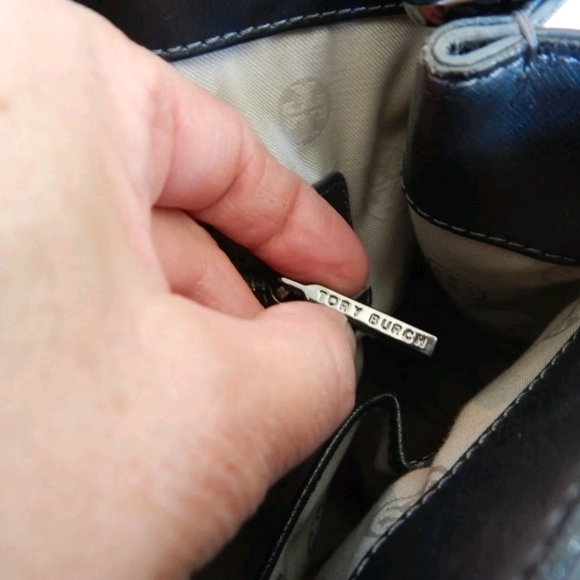 Tory Burch blue/grey stephano Robinson tote bag. - Picture 12 of 15